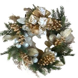 Pearl & Gold Elegance Prelit Christmas Wreath